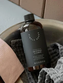 Universal Cleaner, Black Currant, Lemongrass, Sea Buckthorn - Rengöring
