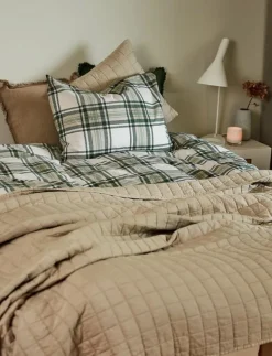 ÖVERKAST QUILT DOUBLE BEIGE 250X250 - Sängkläder