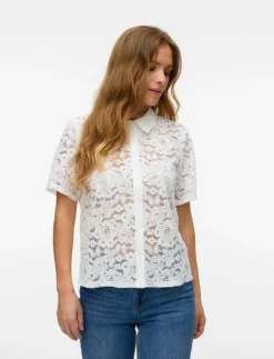 VMHONEY LACE SS SHIRT WVN GA - Kortärmade skjortor