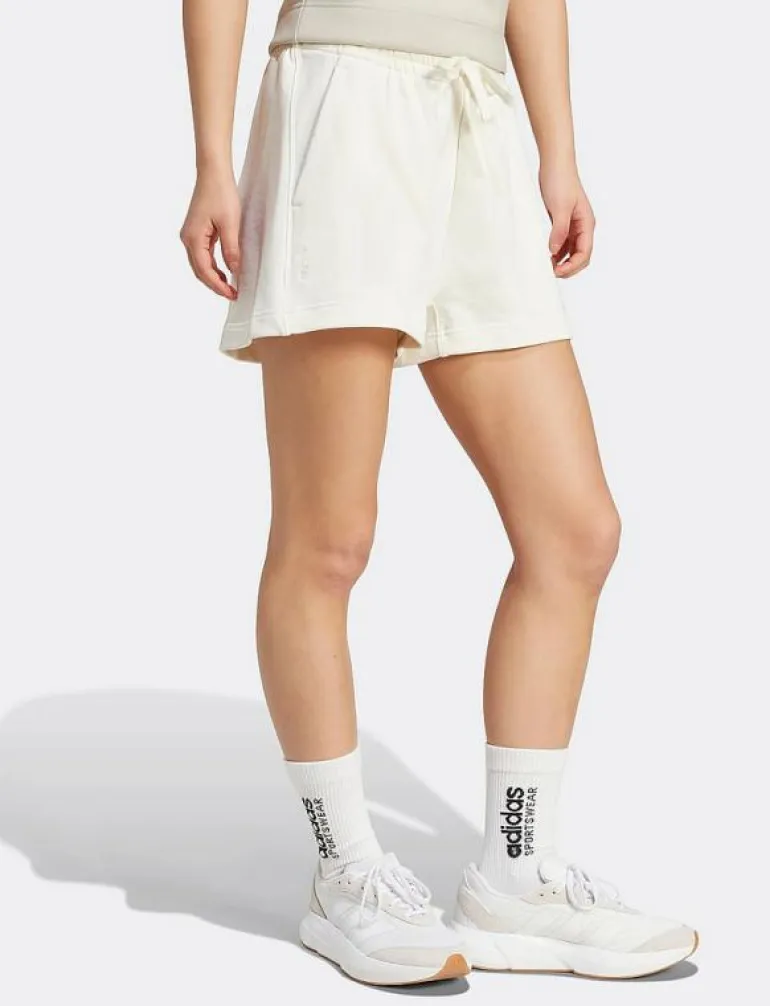 W ALL SZN FT SH - Casual shorts