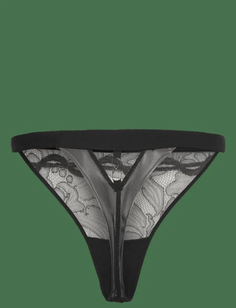 Xtravagant Thong - String