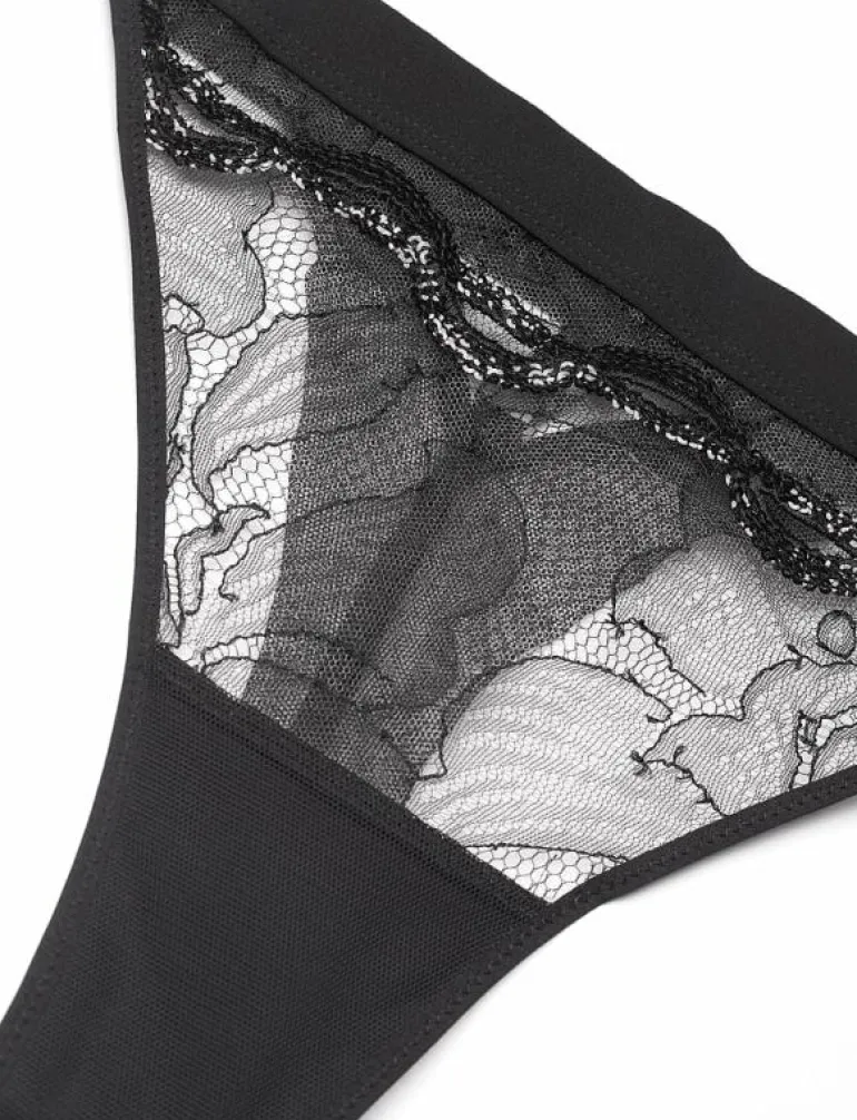 Xtravagant Thong - String